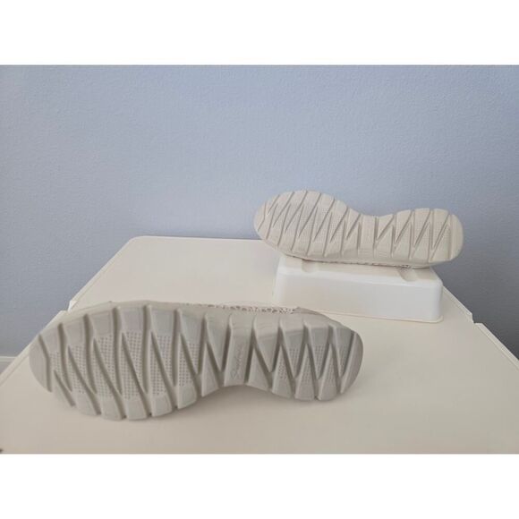 Skechers 23413 Beige Lace Flats 8.5 | Memory Foam Slip On Walking Shoes Neutral - Picture 4 of 7